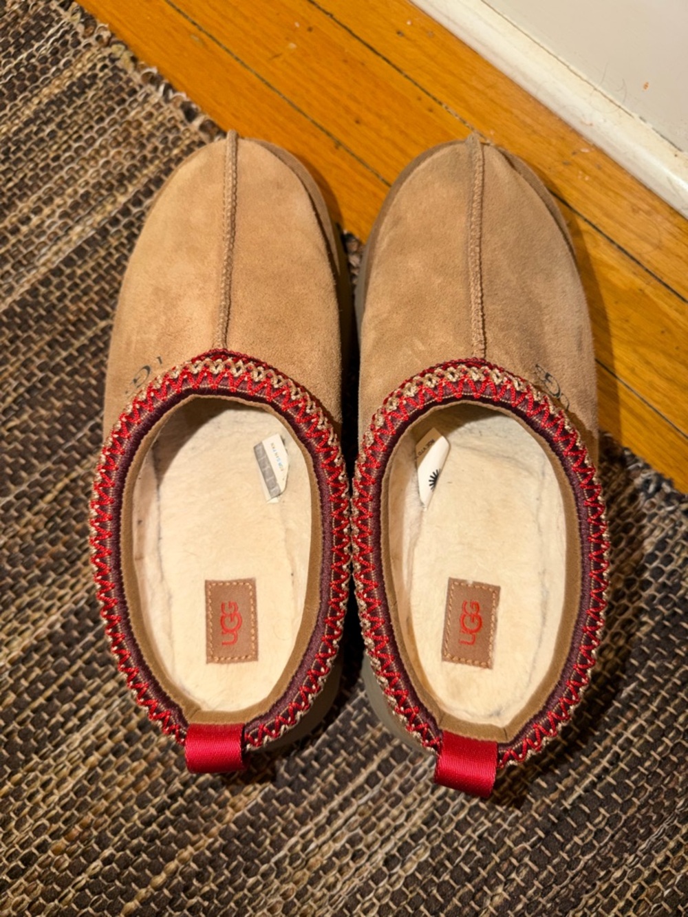UGG Tan Suede Platform Clogs with Red Trim sz 8